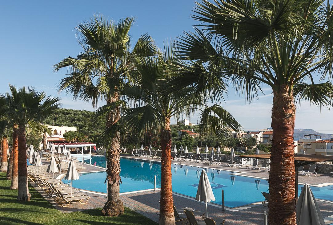 Langley Resort Almirida Bay Extérieur photo