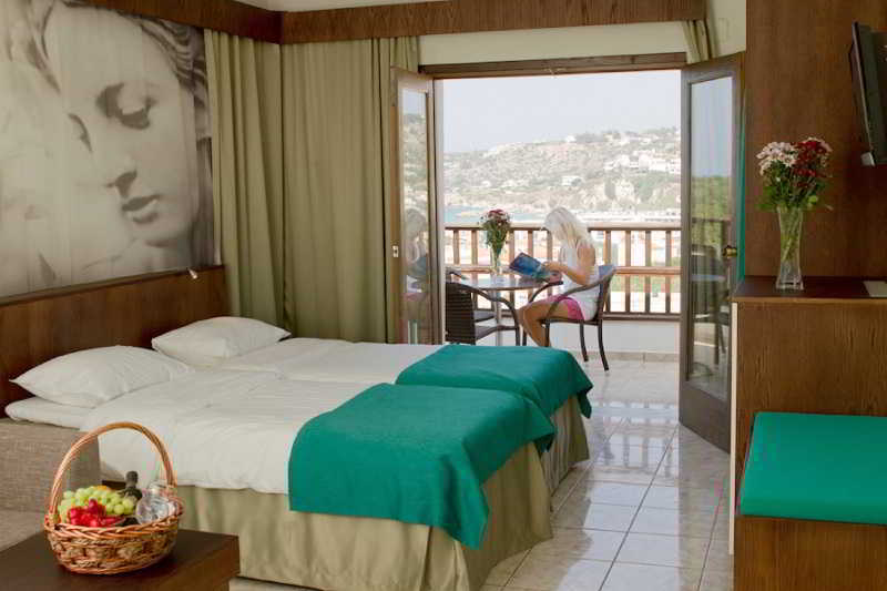 Langley Resort Almirida Bay Extérieur photo