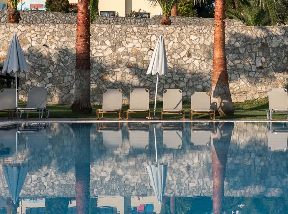 Langley Resort Almirida Bay Extérieur photo