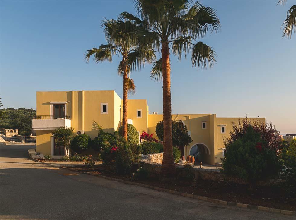 Langley Resort Almirida Bay Extérieur photo